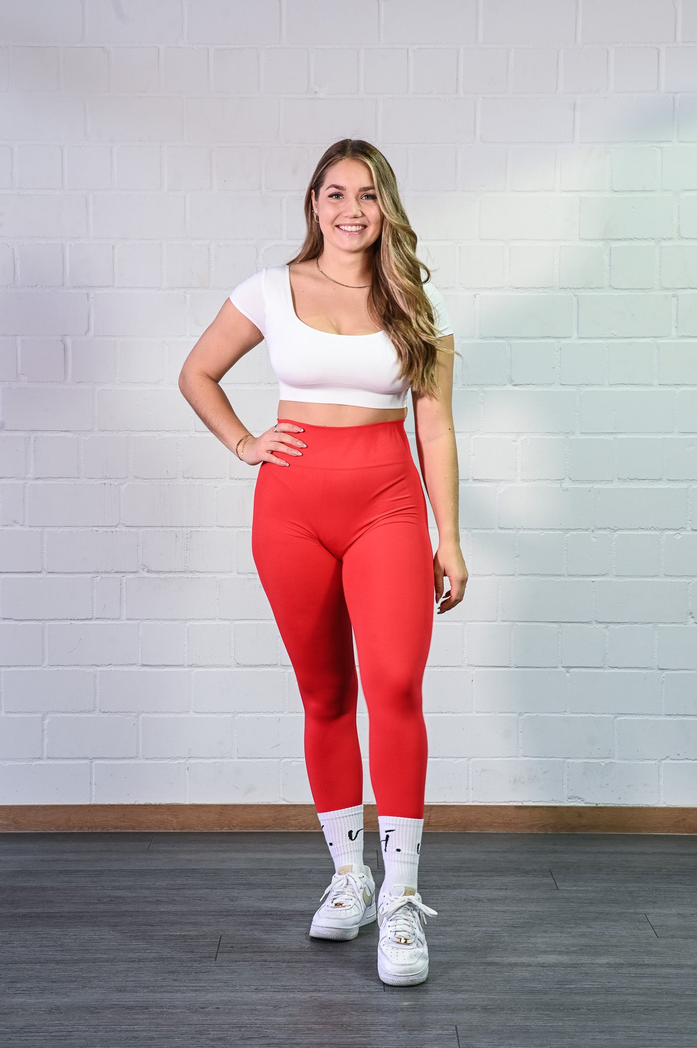 vi. invi.ncible Leggings