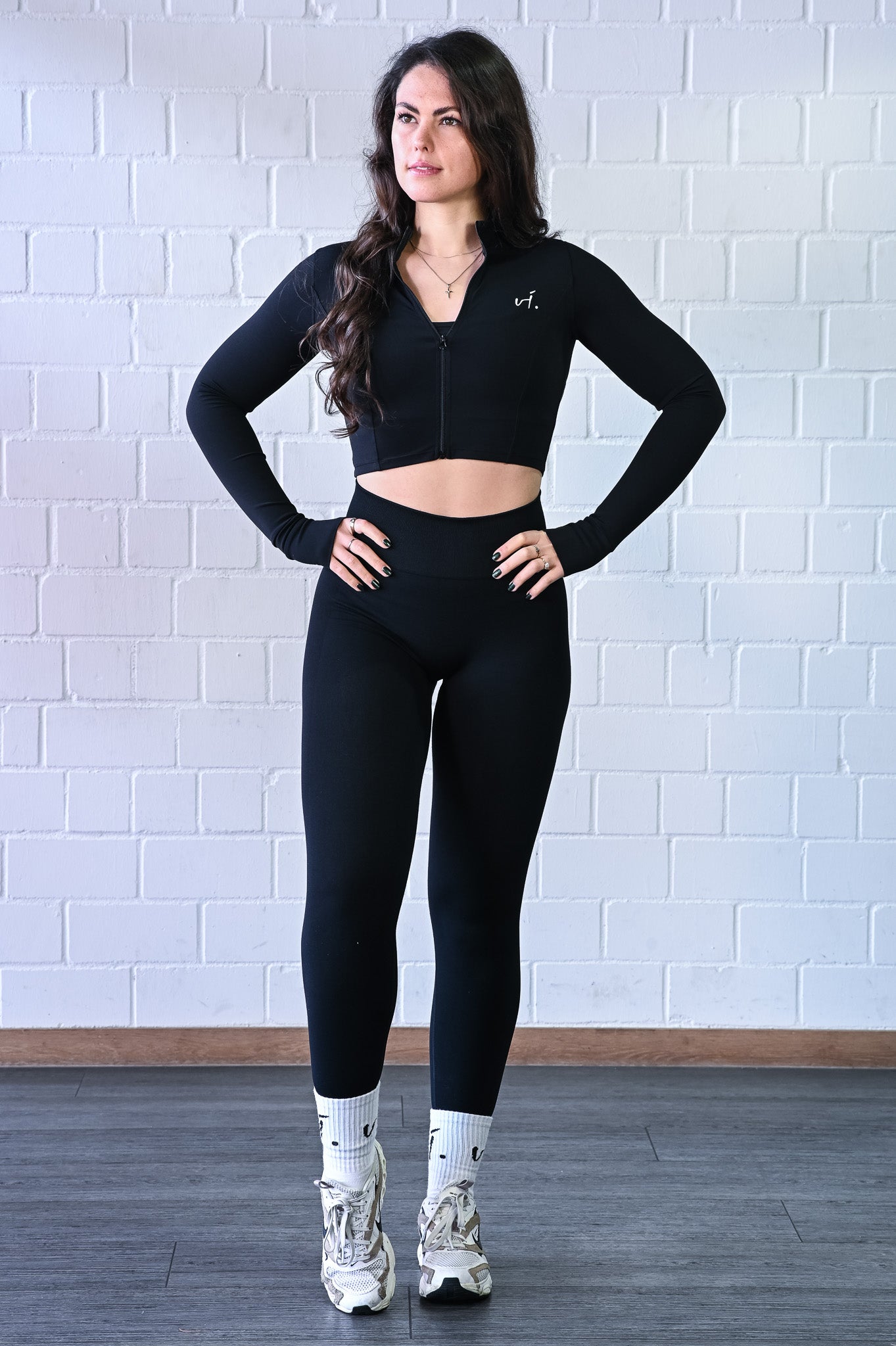 vi. Divi.ne Jacket