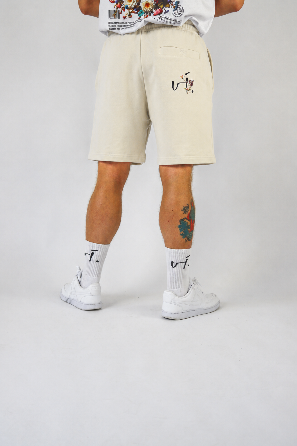 vi. BLOOMING II Sweat Shorts