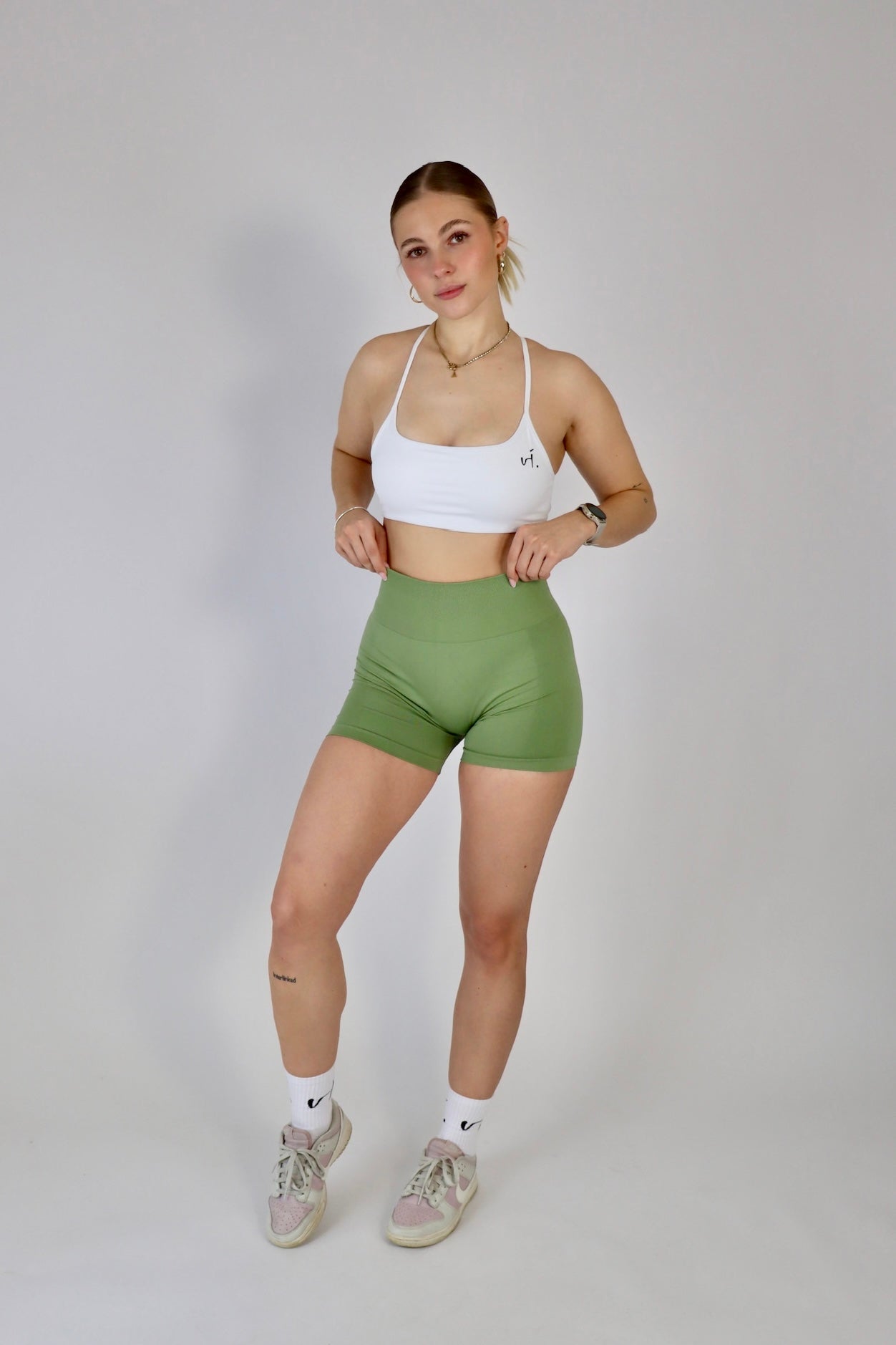 vi. invi.ncible Shorts