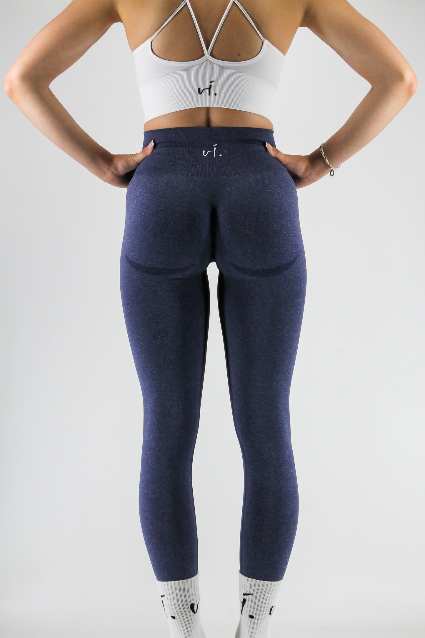 vi. Leggings Courbe