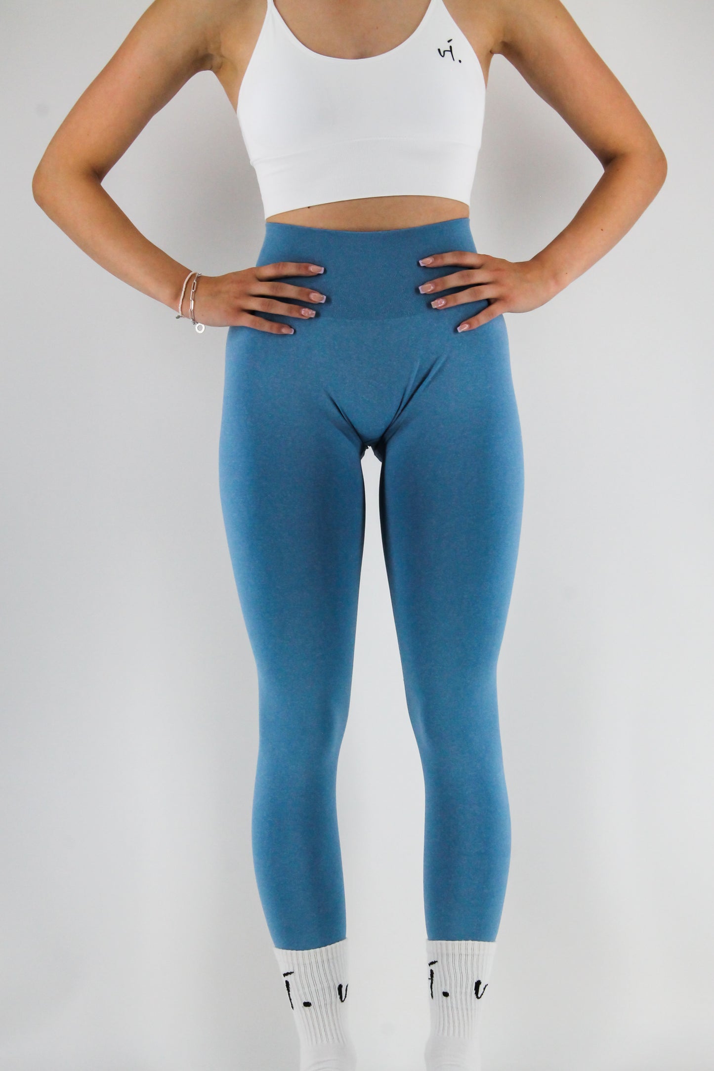 vi. Leggings Courbe