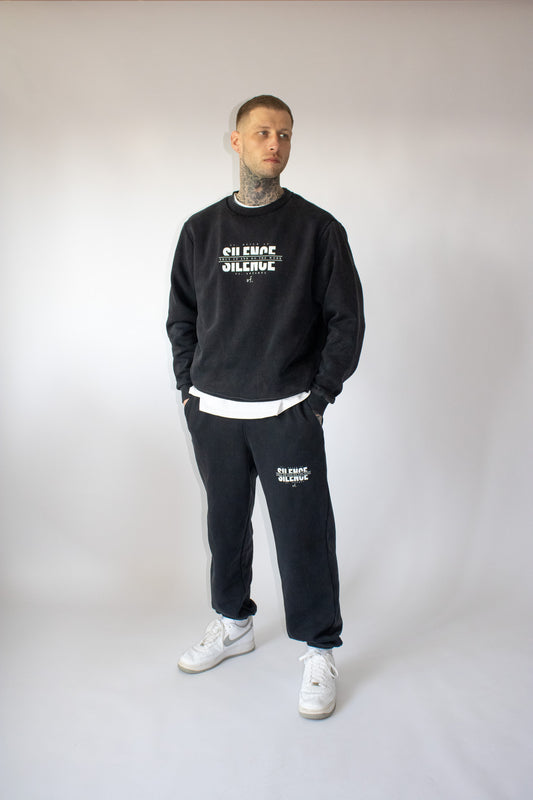 vi. BUILD IN SILENCE Oversized Sweater men