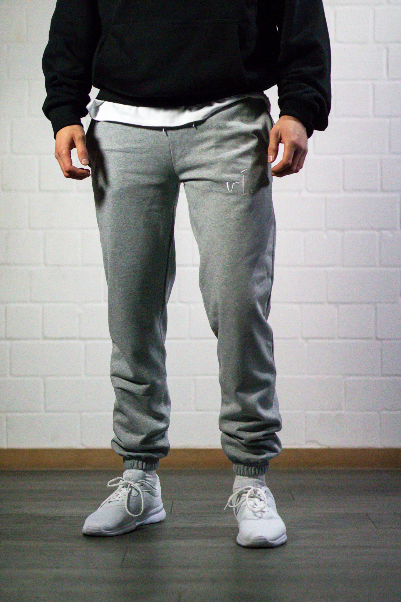 vi. Sweatpants Classic Men