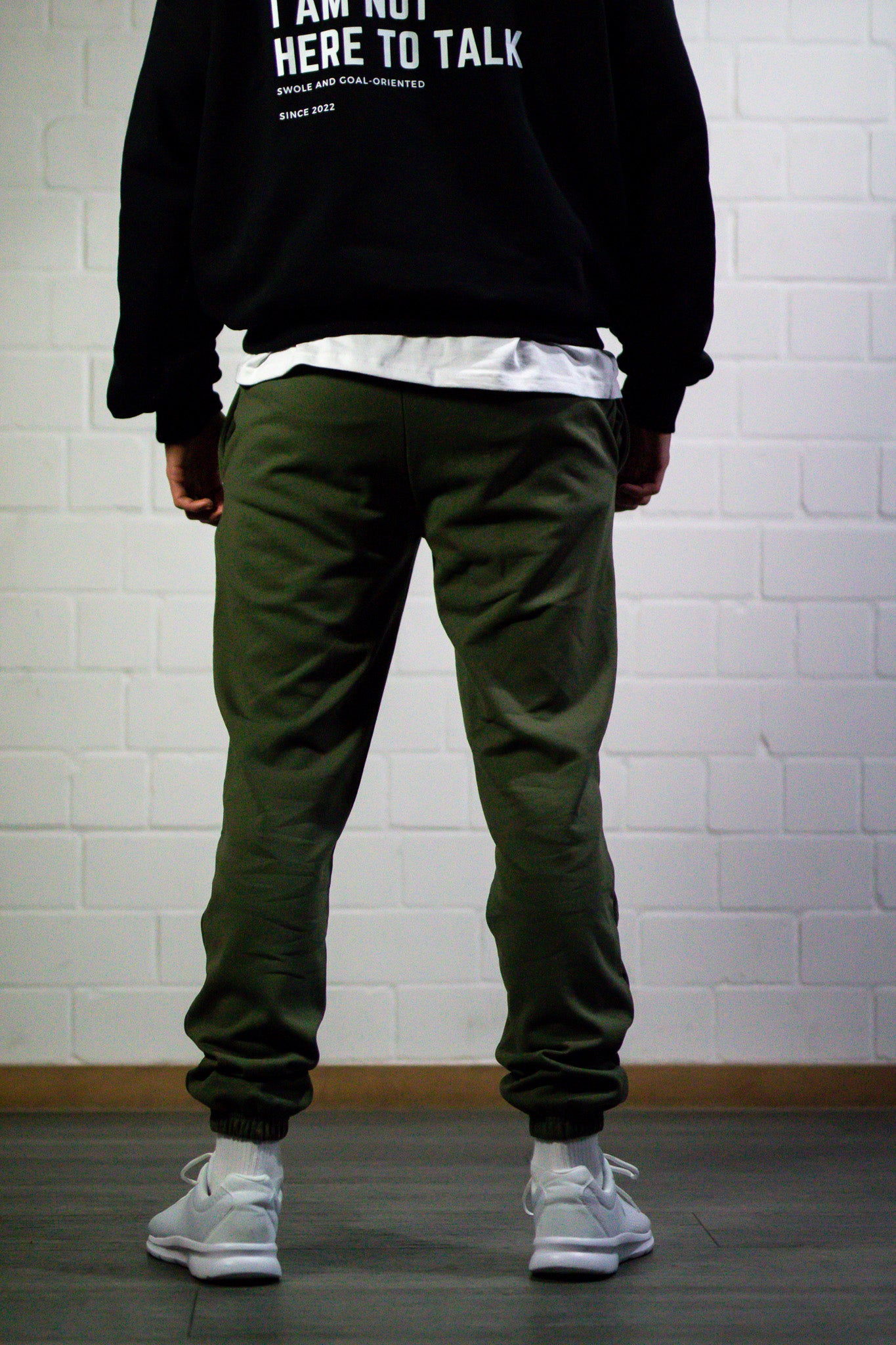 vi. Sweatpants Classic Men