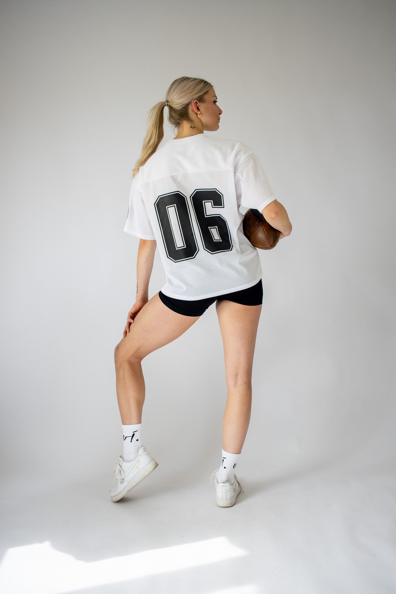 vi. Levi. AESTHETIC JERSEY LIMITED EDITION Women