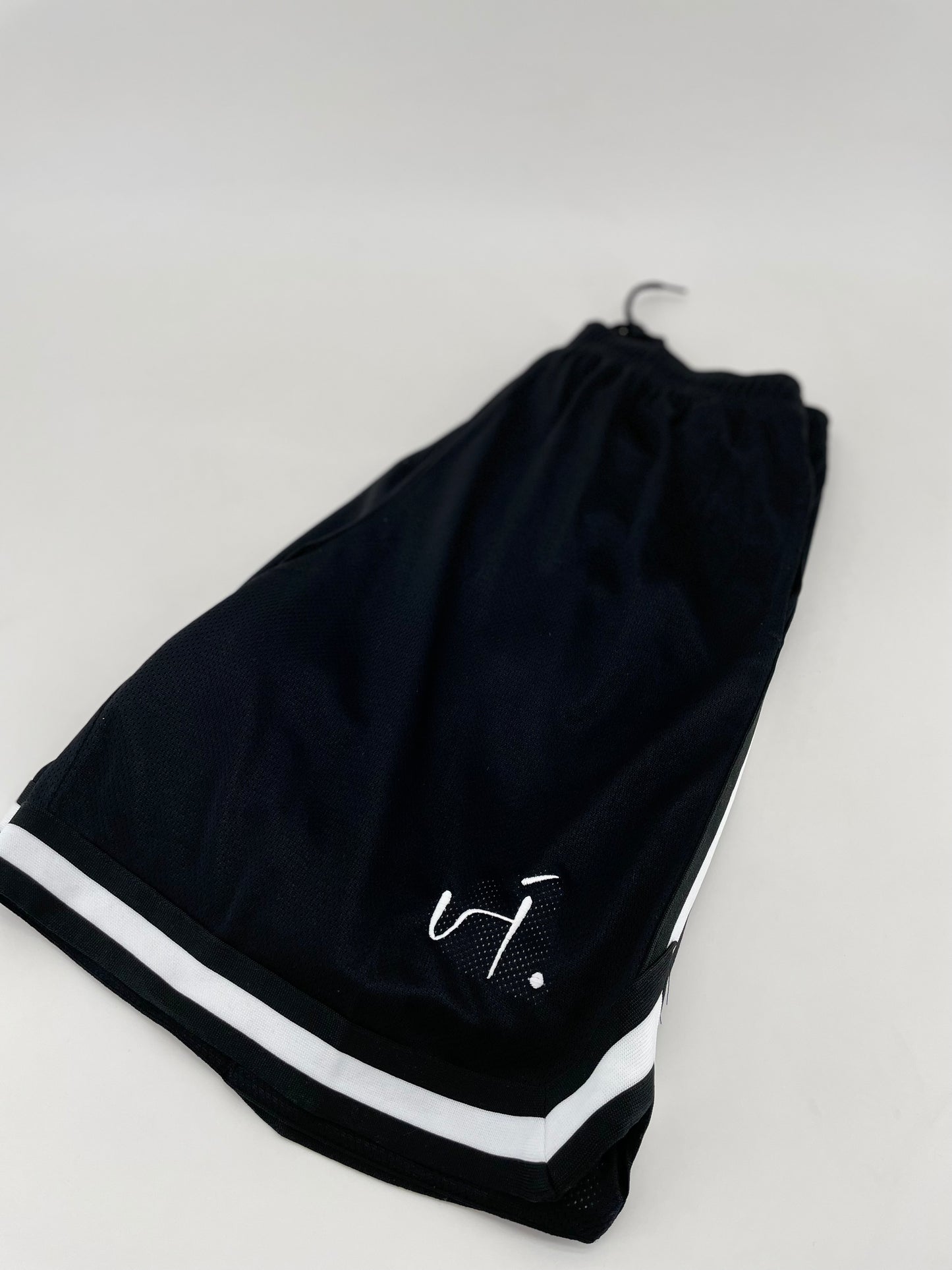 vi. Shorts